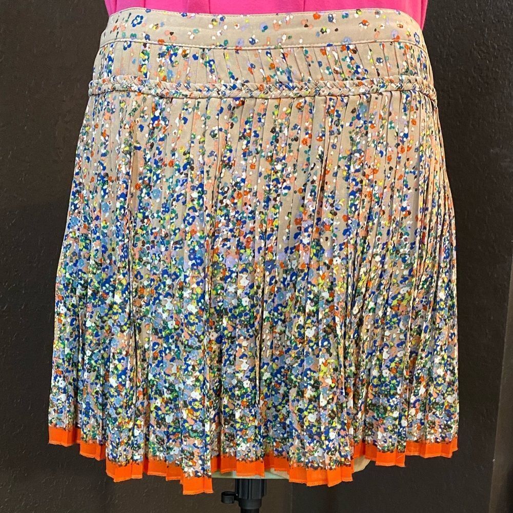 AMERICAN Eagle Outfitters pleated tan floral‎ flowy Georgette skater mini skirt